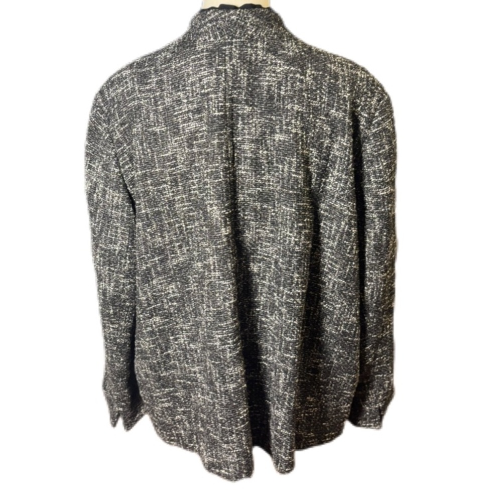 ✨NWT Talbots Black & White Tweed Blazer with Grosgrain Trim - Classic Chic!✨ - Picture 5 of 15